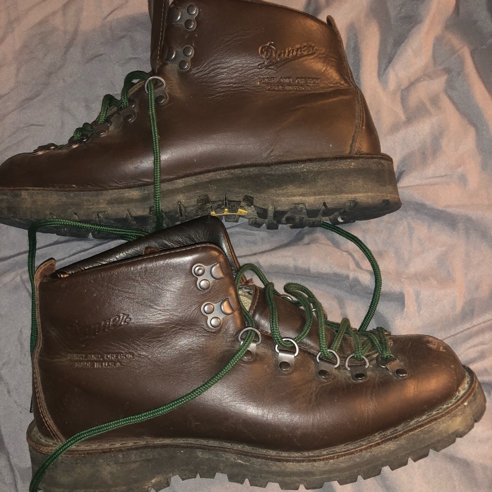 Danner Mountain Light 2. Hiking boots. Size 9.5D.